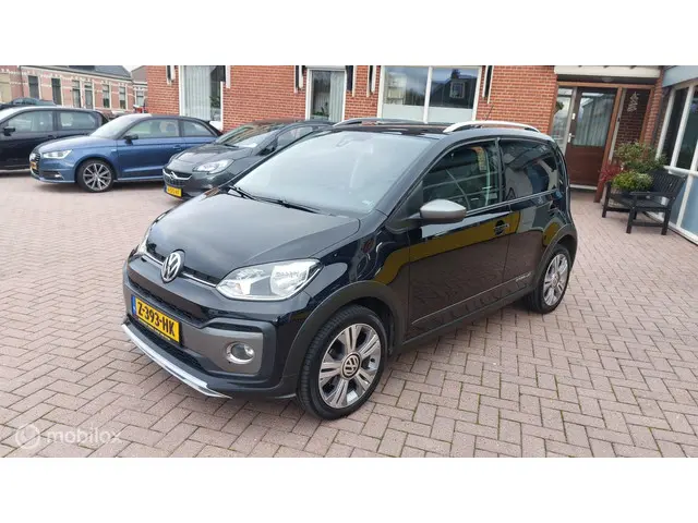 Volkswagen up! 1.0 TSI BMT cross up! 2018 Benzine 7