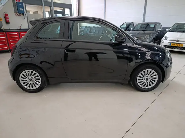 Fiat 500e Urban 42 kWh 2023 Elektrisch 13