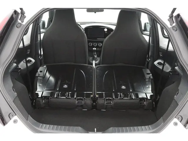 Toyota Aygo X 1.0 VVT-i MT Play 2024 Benzine 25
