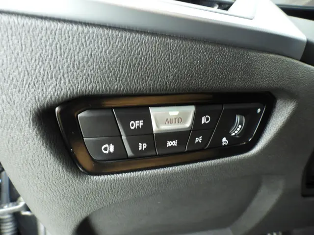 BMW 2 Serie Coupe 230i 2024 Benzine 20