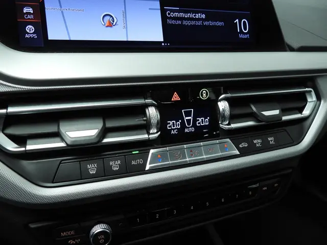 BMW 1 Serie 5-deurs 116i 2020 Benzine 14