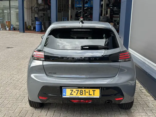 Peugeot 208 1.2 Turbo 100 PK Allure 2024 Benzine 5