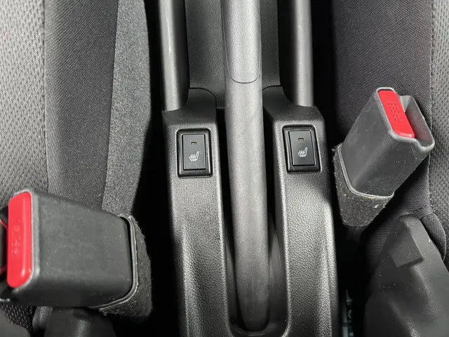 Suzuki Swift 1.2 SELECT 2019 Benzine 22