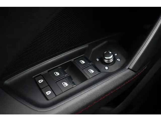 Audi A3 Sportback 35 TFSI S edition 2020 Benzine 36