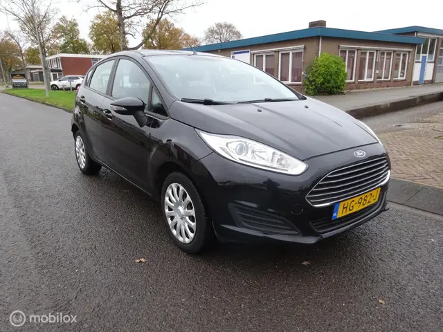 Ford Fiesta 1.0 Style 2015 Benzine 6