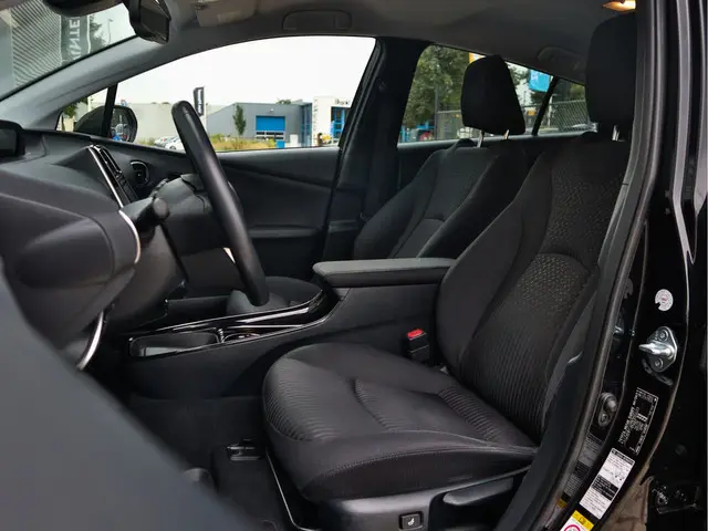 Toyota Prius 1.8 First Edition 2017 Hybride Benzine 20
