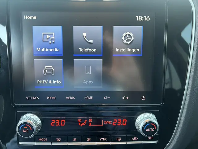 Mitsubishi Outlander 2.4 PHEV Pure + 2020 Hybride Benzine 18