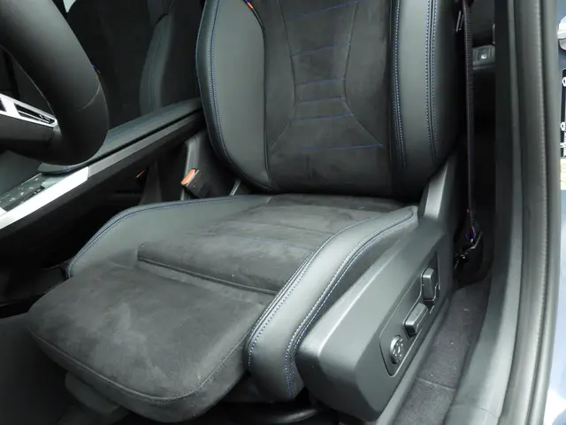 BMW X1 xDrive25e 2025 Hybride Benzine 25