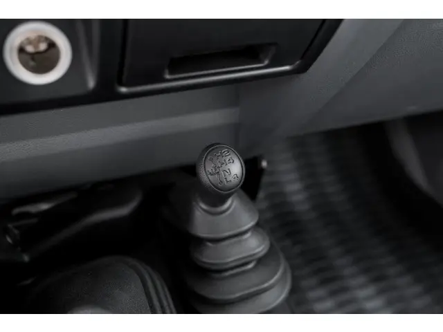 Toyota Land Cruiser 4.0 V6 Tembo Camper 2022 Benzine 41