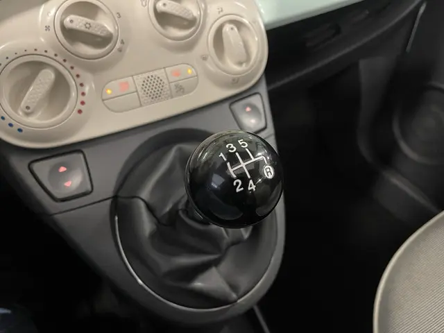 Fiat 500 1.2 Lounge 2015 Benzine 17