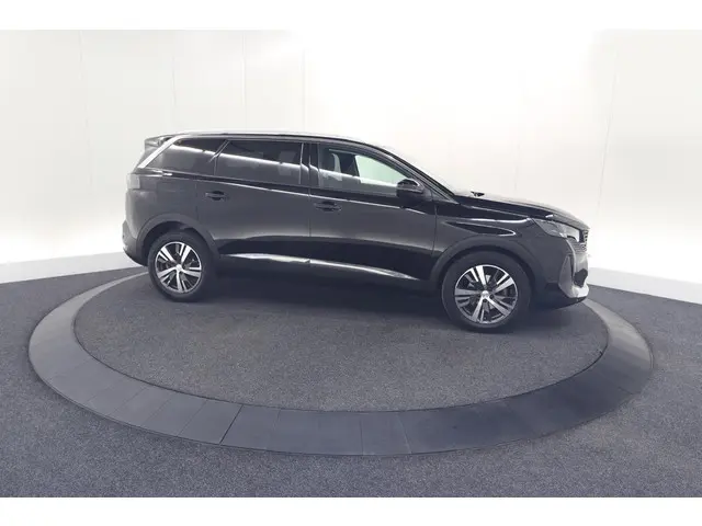 Peugeot 5008 PureTech 130 EAT8 Allure Pack 2021 Benzine 8