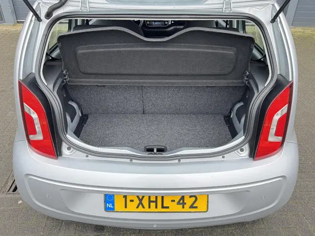 Volkswagen up! 1.0 EDITION 2014 Benzine 13