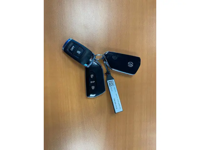 Volkswagen Golf 1.5 eTSI Active 2023 Benzine 7