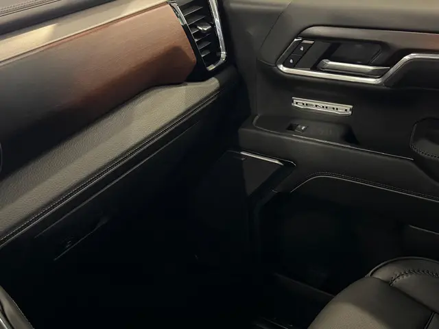 GMC Sierra 6.2 V8 DENALI 2024 Benzine 21