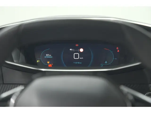Peugeot 208 PureTech 100 Allure 2024 Benzine 38