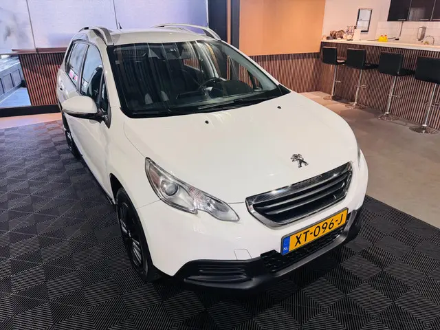 Peugeot 2008 1.2 PureTech Blue Lease 2014 Benzine 5