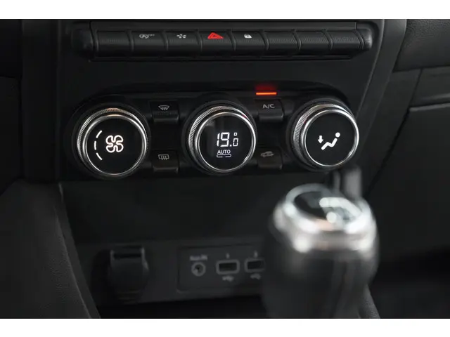 Renault Captur TCe 130 Intens 2020 Benzine 41