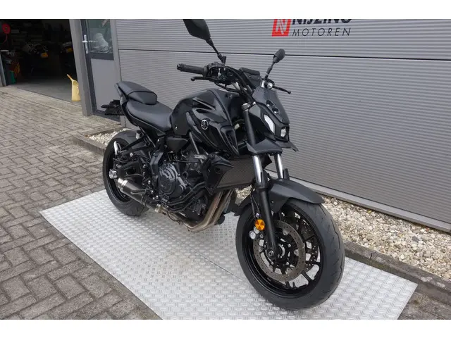 Yamaha MT 07 ABS 2022 Benzine 2