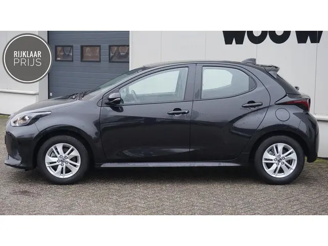 Mazda 2 Hybrid 1.5 Centre-line 2025 Hybride Benzine 4