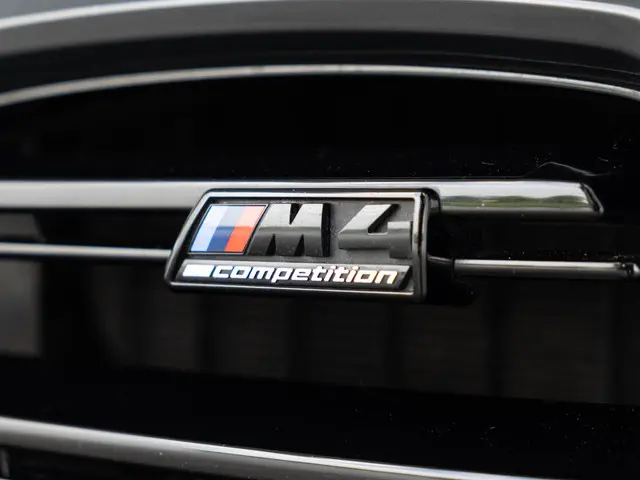 BMW M4 Cabrio Competition xDrive 2022 Benzine 18