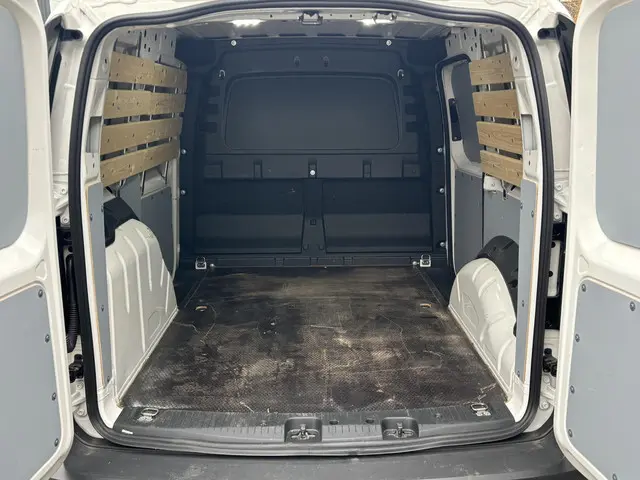 Volkswagen Caddy Cargo 2.0 TDI Comfort 2022 Diesel 16
