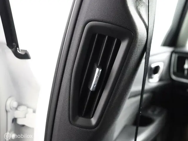 Volvo V60 2.0 B3 Essential| Camera | Trekhaak 2023 Benzine 20