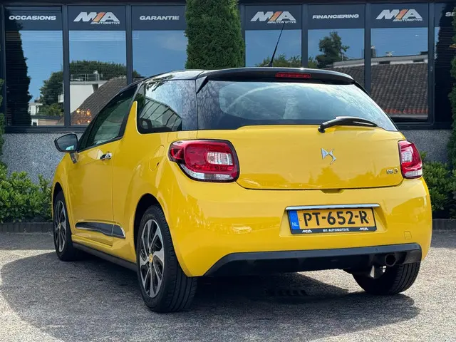 DS DS 3 1.2 PureTech Chic | A/C | NAVI | 2e EIG 2017 Benzine 3