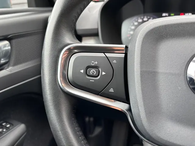 Volvo XC40 1.5 T3 Momentum 2019 Benzine 12