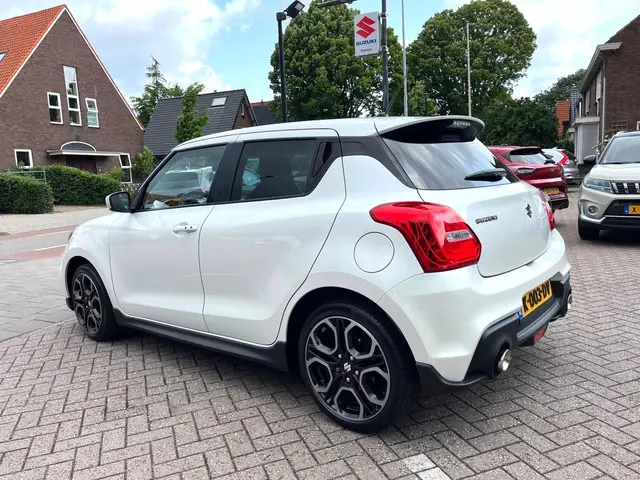 Suzuki Swift 1.4 Sport 2018 Benzine 3