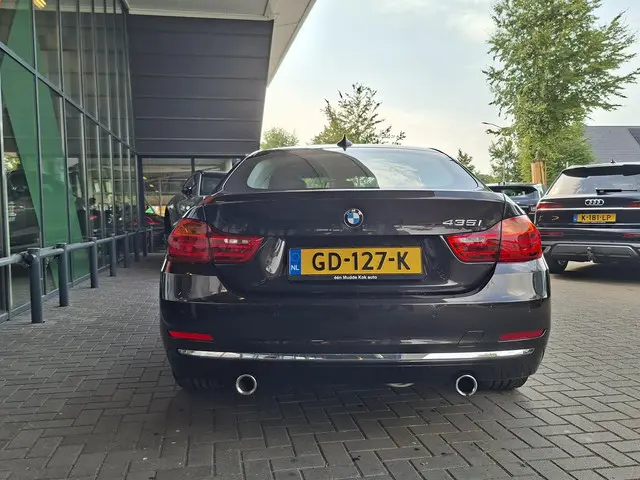 BMW 4 Serie Gran Coupé 435i High Executive 2015 Benzine 22
