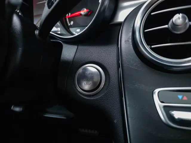 Mercedes-Benz GLC Coupé 250 4MATIC 2017 Benzine 12