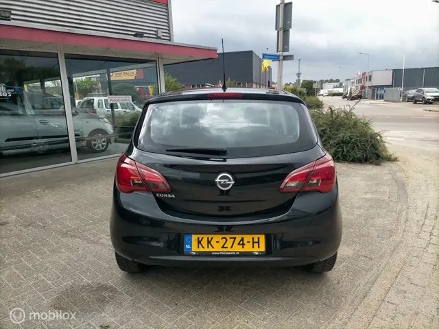 Opel Corsa 1.4 airco 5 deuren apk 2015 Benzine 20