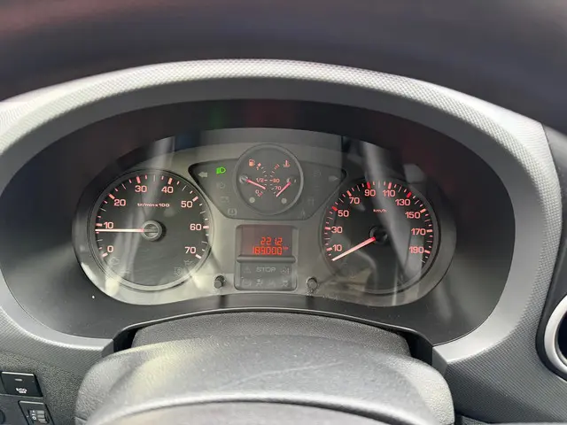 Peugeot Partner 120 1.6 e-HDI L1 XT Profit + 2015 Diesel 12