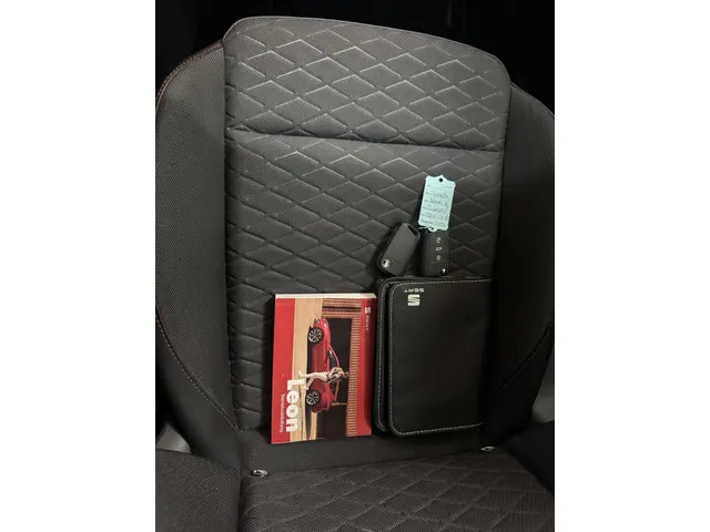 SEAT Leon 1.4 TSI eHybrid PHEV FR 2022 Hybride Benzine 15