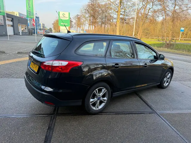 Ford Focus Wagon 1.0 EcoBoost Edition 2014 Benzine 16