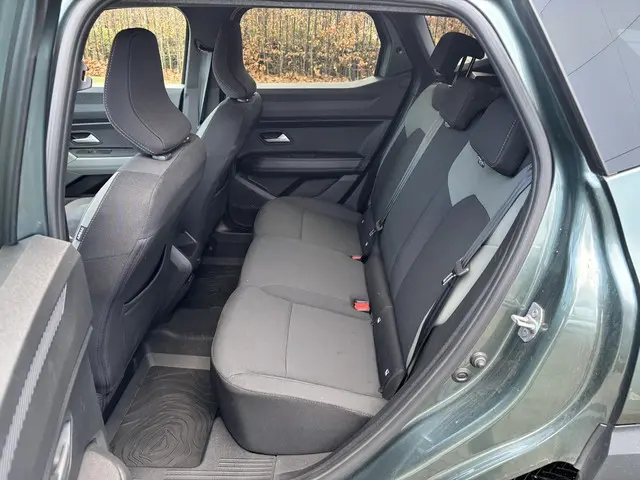 Dacia Duster 1.6 Hybrid 140 Extreme 2024 Hybride Benzine 8