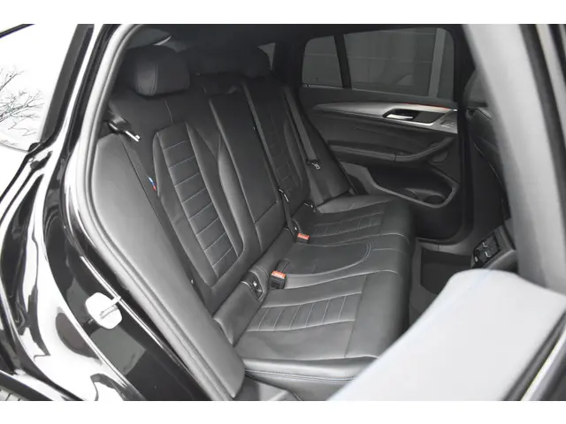 BMW X4 xDrive30i High Executive 2020 Benzine 18