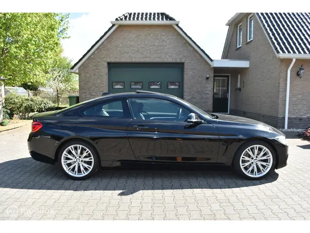 BMW 4 Serie Coupé 435i High Executive Aut 2014 Benzine 8