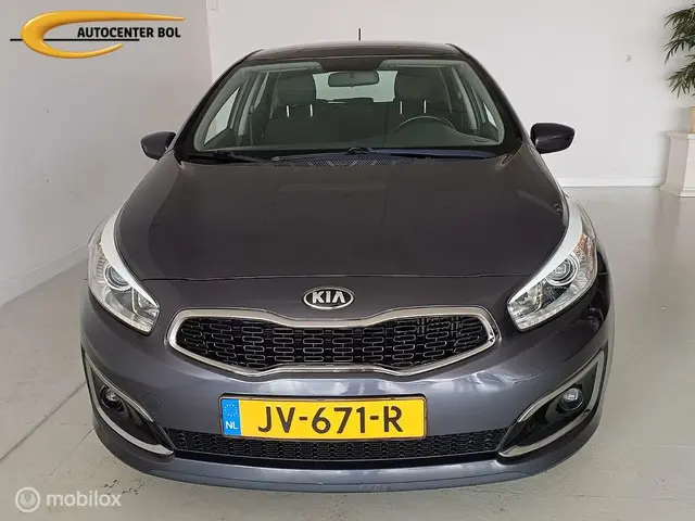Kia cee'd 1.0 T-GDi Navigator 2016 Benzine 3
