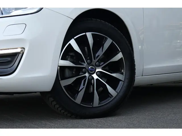Volvo V60 2.0 T3 Polar+ Dynamic 2017 Benzine 4