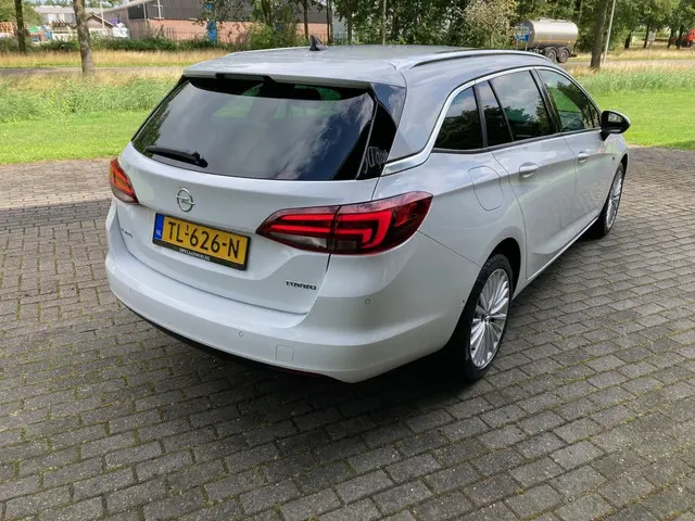 Opel Astra Sports Tourer 1.4 Innovation 2018 Benzine 10