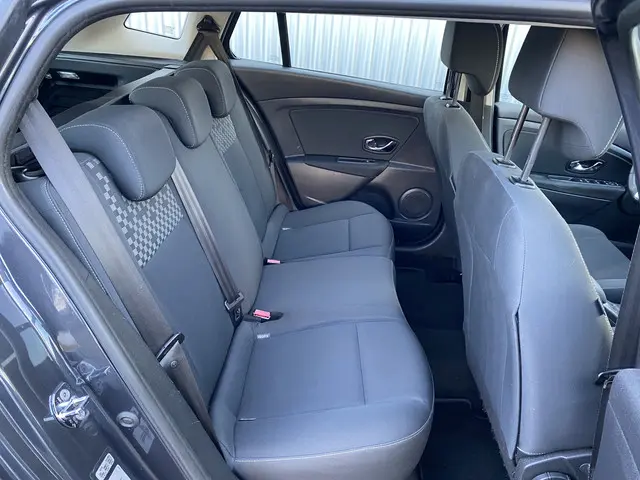 Renault Mégane Estate 1.2 TCe Bose 2014 Benzine 18