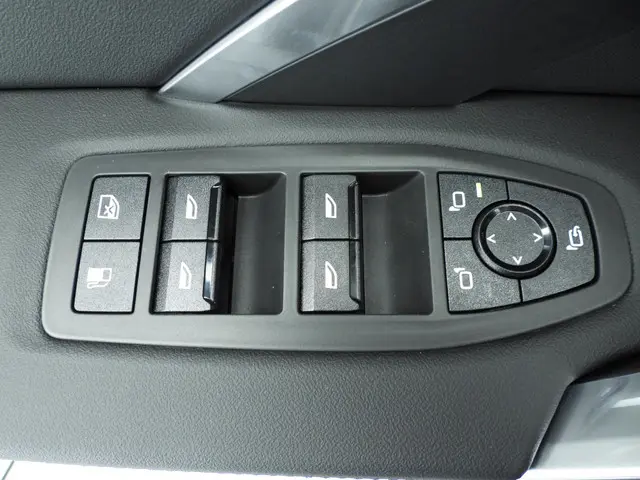 BMW X1 xDrive25e 2025 Hybride Benzine 20