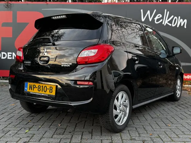 Mitsubishi Space Star 1.0 Intense 2017 Benzine 7