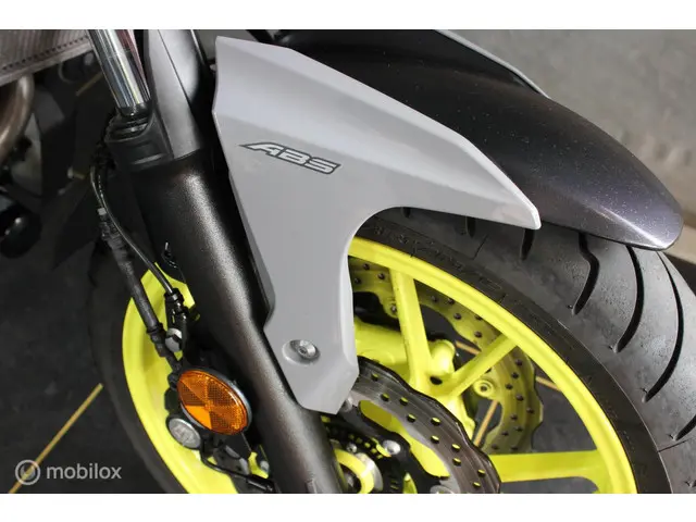 Yamaha MT 07 ABS 2017 Benzine 7