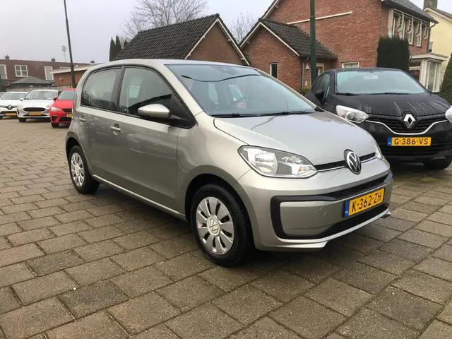 Volkswagen up! 1.0 Volkswagen Up 2021 Benzine 3