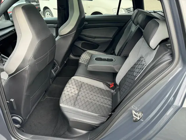 Volkswagen Golf Variant 1.5 TSI R-Line 2021 Benzine 21