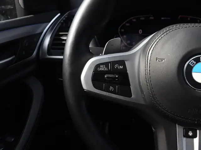 BMW X3 xDrive30e 2021 Hybride Benzine 31