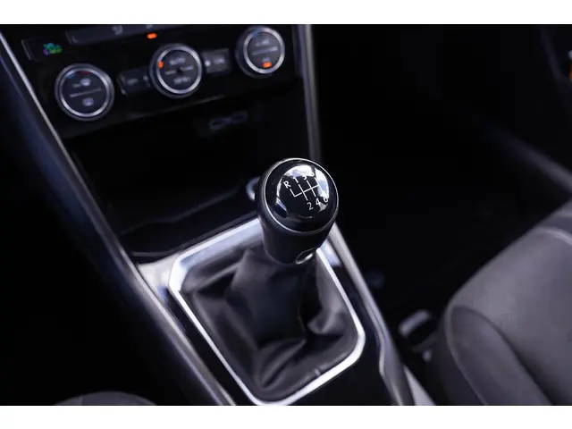 Volkswagen T-Roc 1.0 TSI Style 2018 Benzine 37