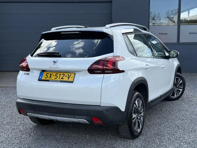 Peugeot 2008 1.2 PureTech Allure 2018 Benzine 4